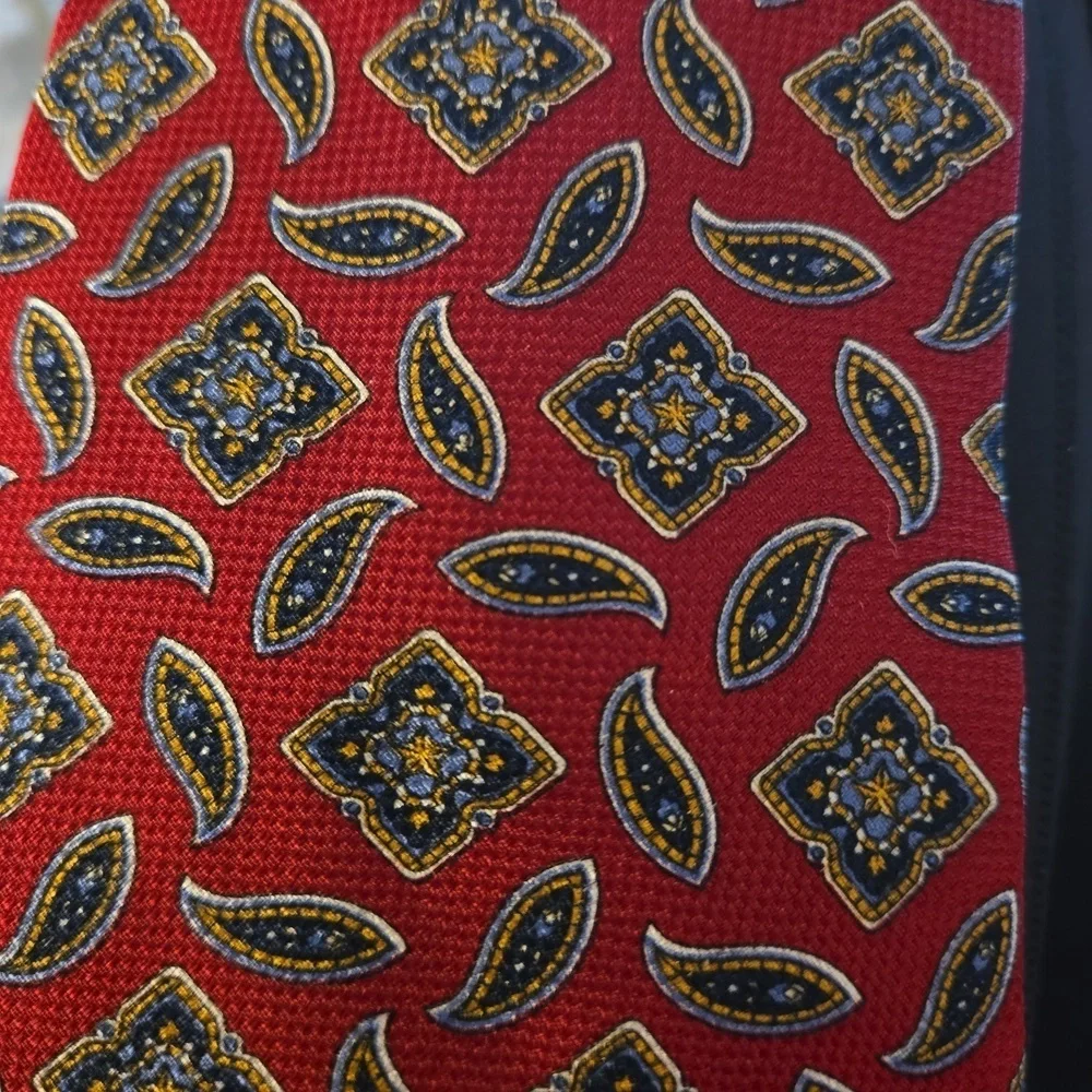 VTG Tommy Hilfiger Imported Silk Paisley Geometric Tie Lot Of 2 Preppy Heritage